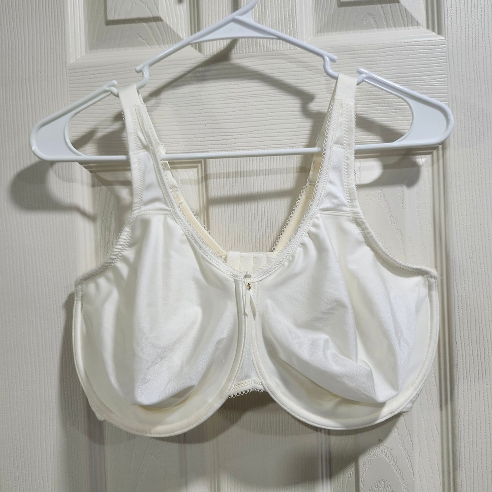 Wacoal Basic Beauty Underwire Bra 855192 Ivory White 42DDD Full Figure